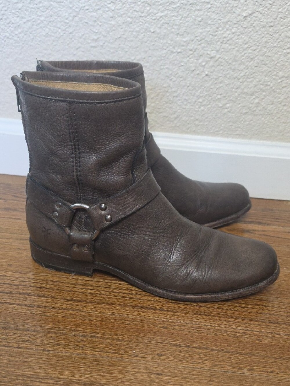 Frye Harness Short Boots Women's 9.5 Brown Distressed Leather Moto Biker Western - Picture 4 of 15